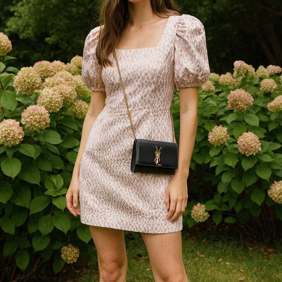 Crown & Ivy Light Pink Women's Short Puff Sleeve Jacquard Cocktail Dress Size 6 - Picture 1 of 11